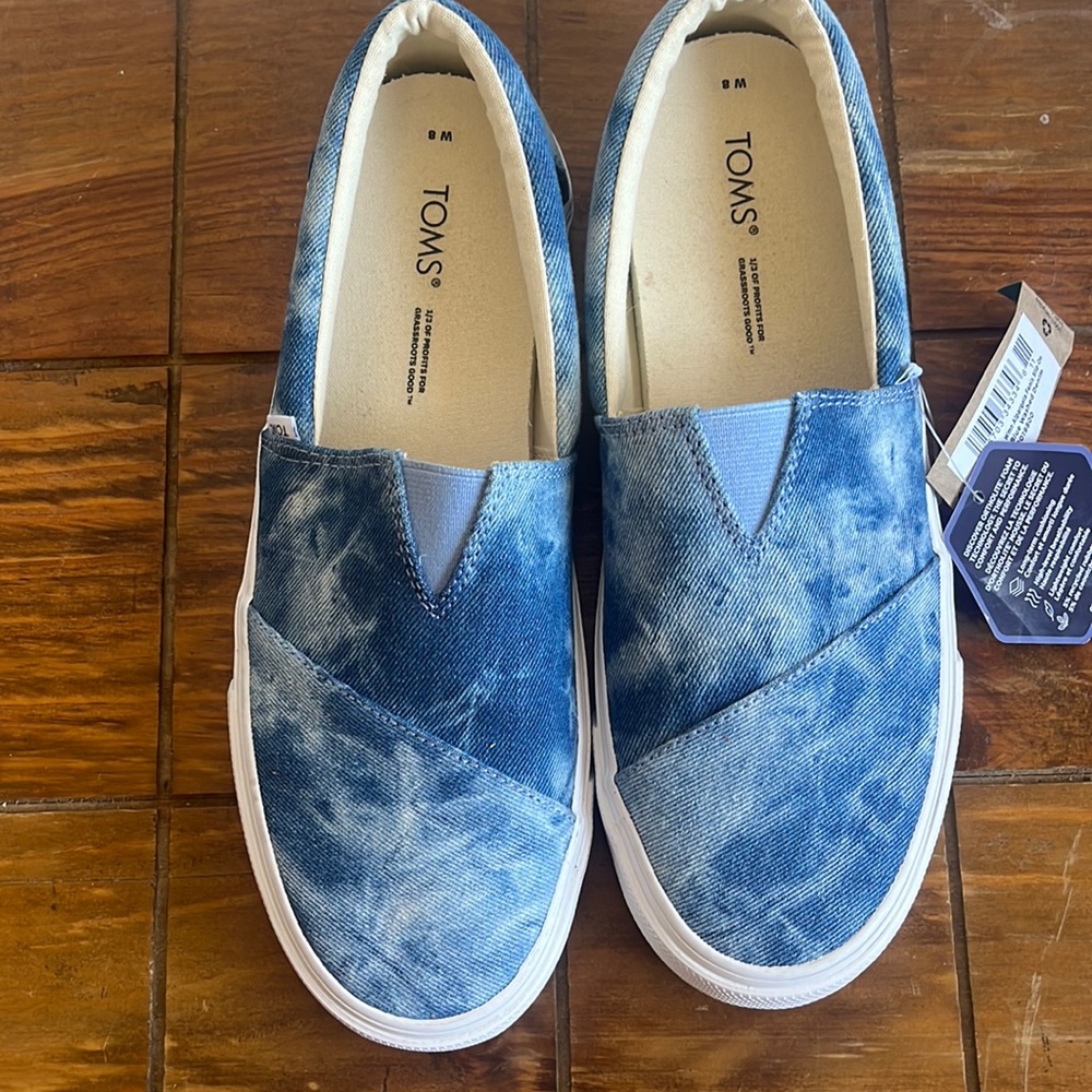 Tom’s ortholite women’s slip on sneakers